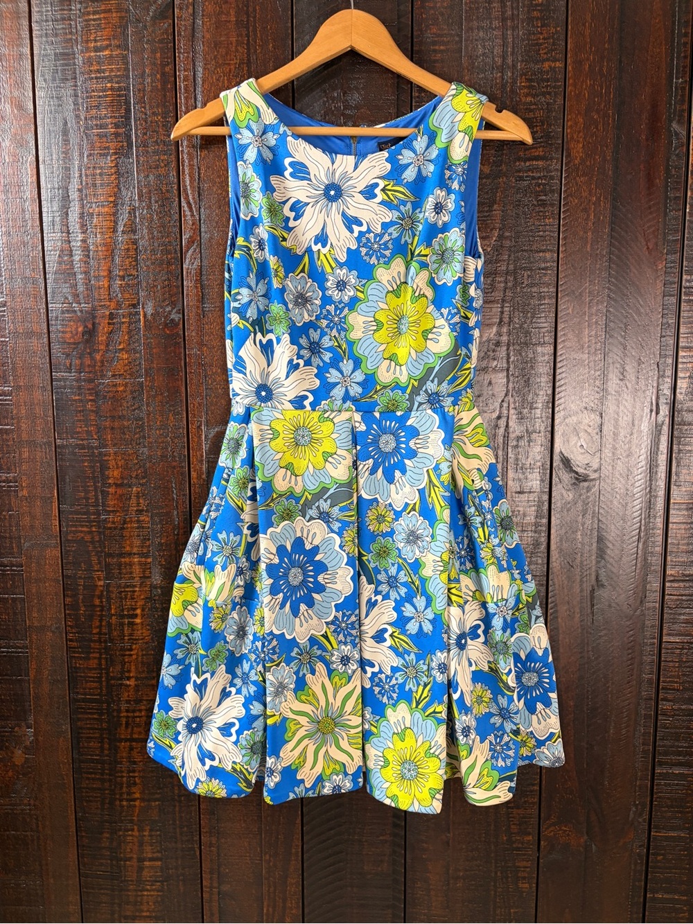 Just TAYLOR Blue Floral Scuba Pleated Dress Size 2
